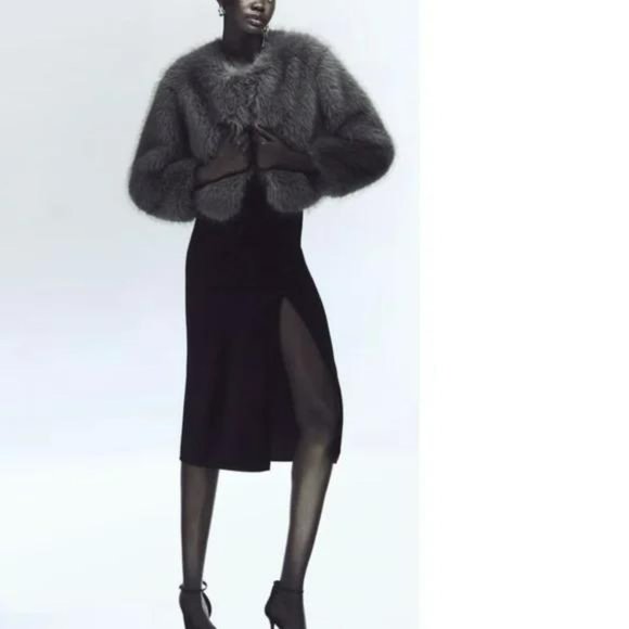 ZARA CROPPED FAUX FUR JACKET - Picture 3 of 11